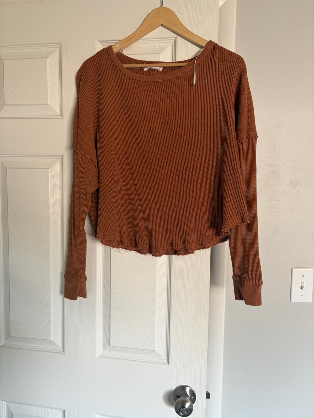 Carly Jean Los Angeles Waffle Knit Long-Sleeve Top in Burnt Orange/Rust